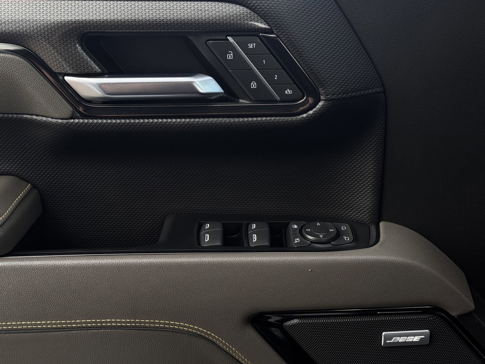 Used 2022 Chevrolet Silverado 1500 ZR2 w/ Technology Package image 27