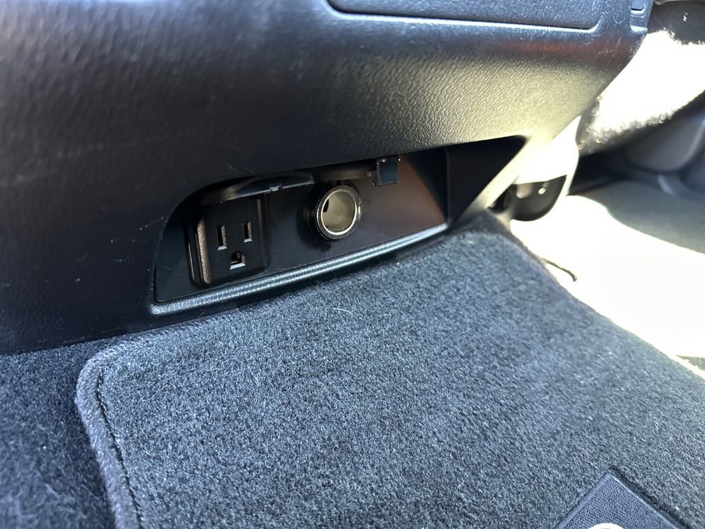 Used 2024 INFINITI QX80 Sensory image 24