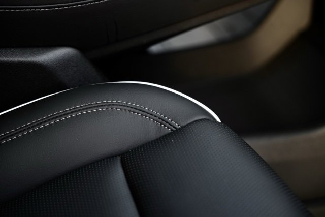 Used 2025 Buick Enclave Avenir w/ Super Cruise Package image 26