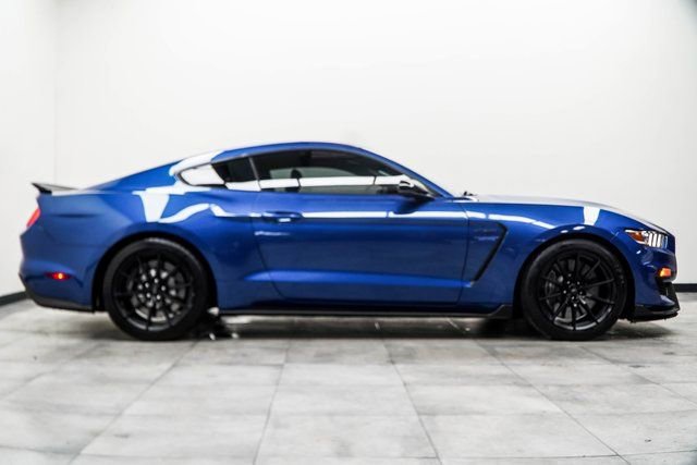 Used 2017 Ford Mustang Shelby GT350 image 10