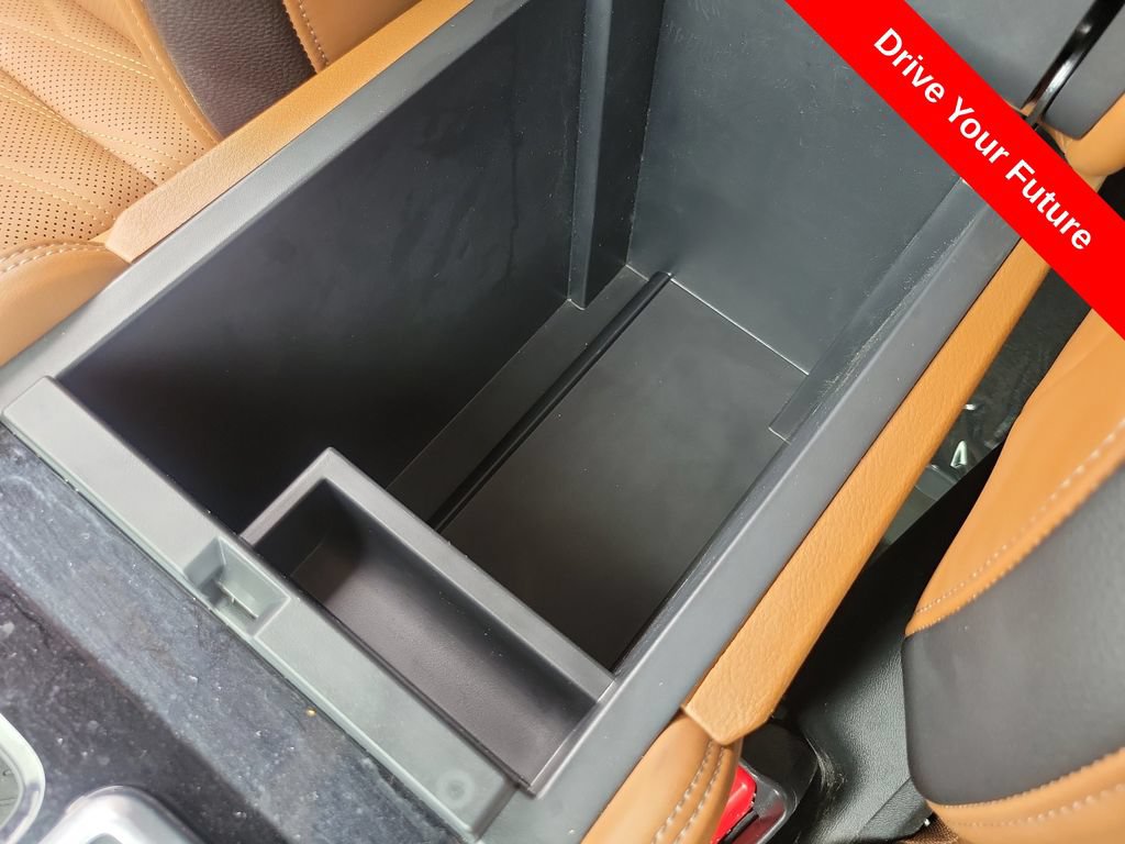 Used 2025 Nissan Pathfinder Platinum FWD image 14