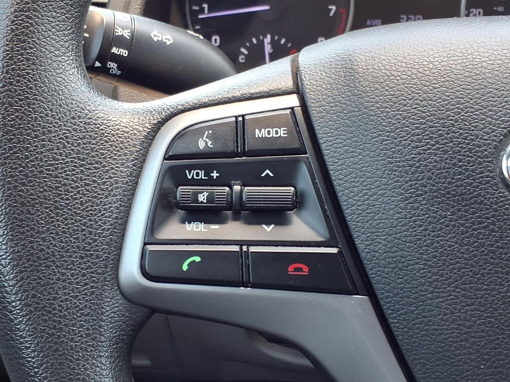 Used 2017 Hyundai Elantra SE FWD image 20