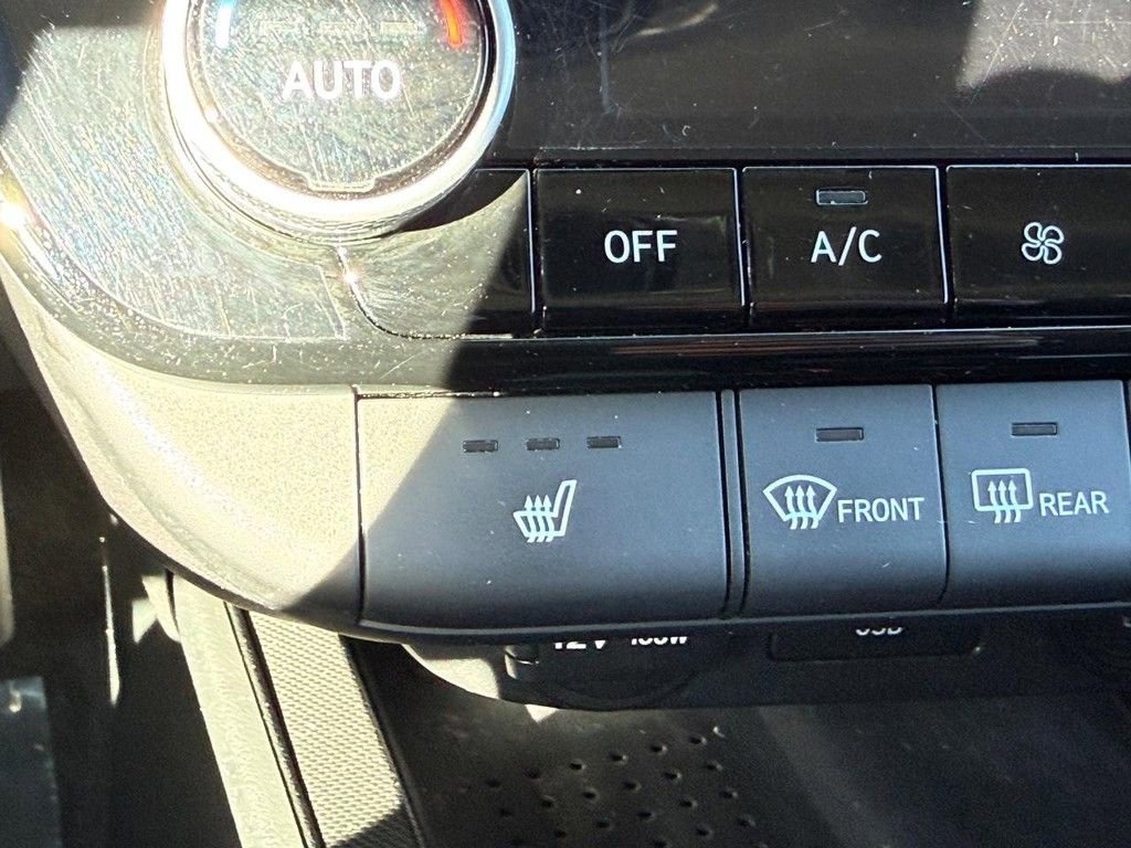 Used 2023 Hyundai Elantra SEL w/ Convenience Package image 24