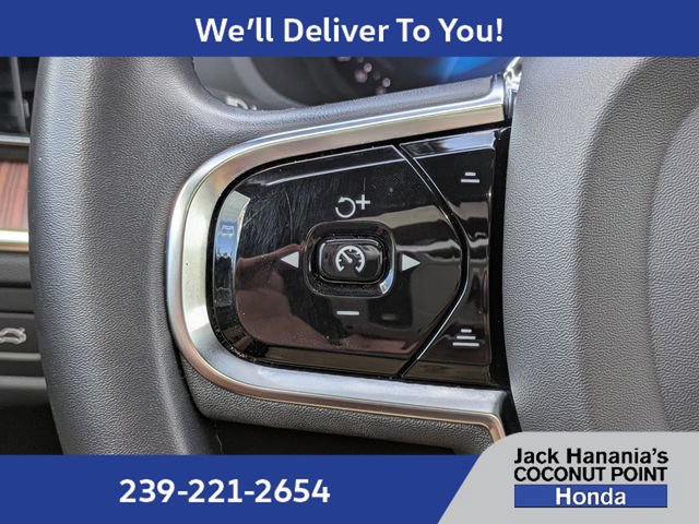 Used 2024 Volvo XC60 B5 Ultimate w/ Protection Package Premier AWD/4WD image 29