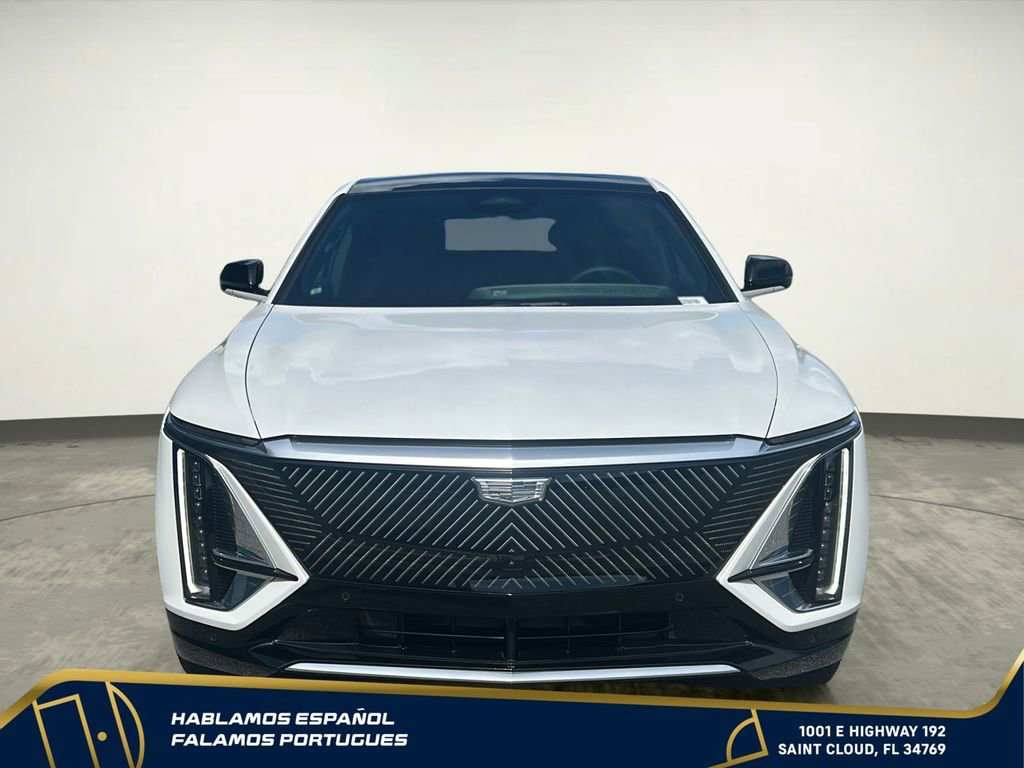 Certified 2025 Cadillac Lyriq Luxury w/ LPO, Floor Liner Package AWD/4WD image 9