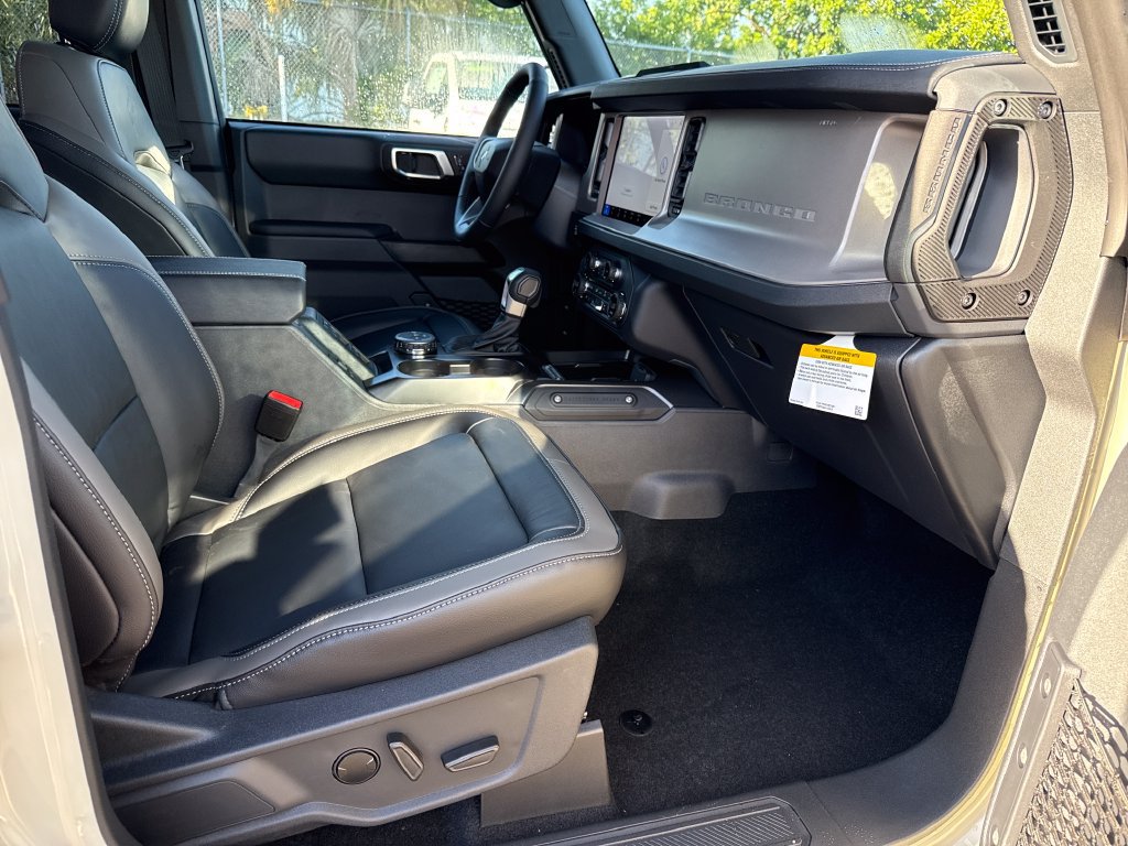 New 2026 Ford Bronco Outer Banks AWD/4WD image 23