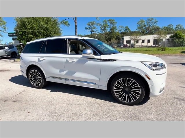 Used 2022 Lincoln Aviator Black Label w/ Dynamic Handling Package image 35