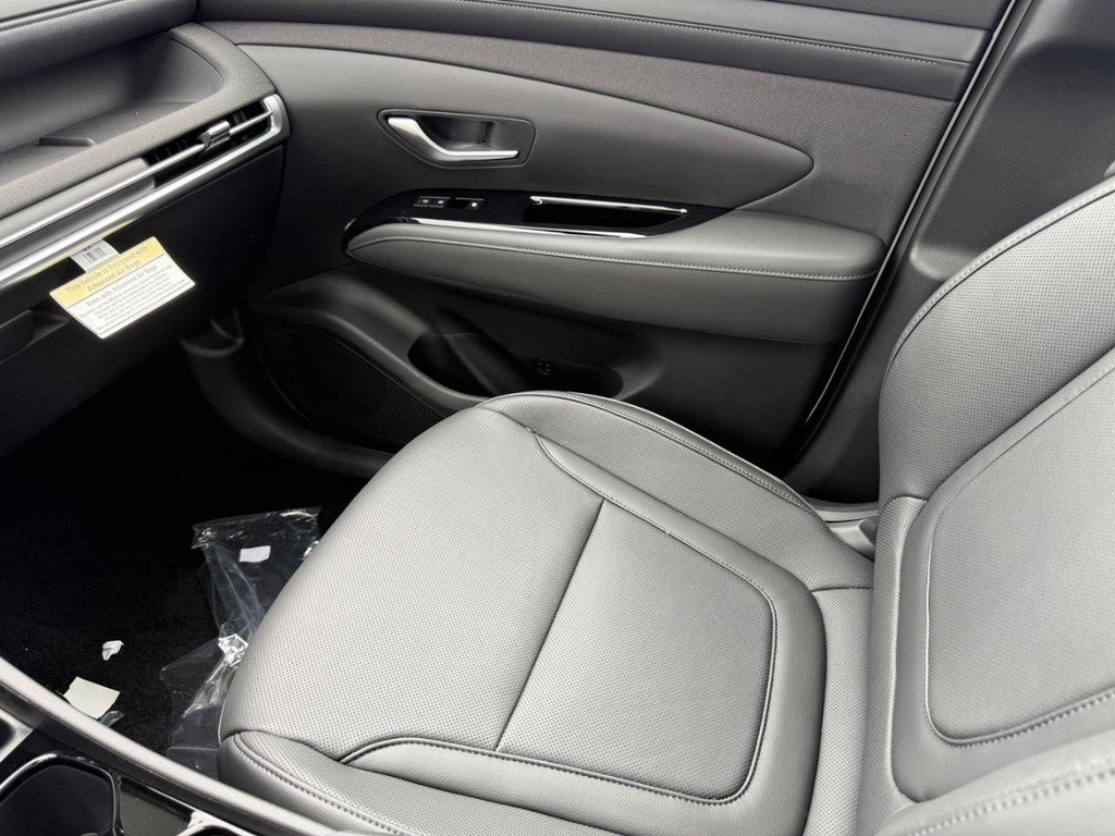 New 2025 Hyundai Santa Cruz Limited image 16