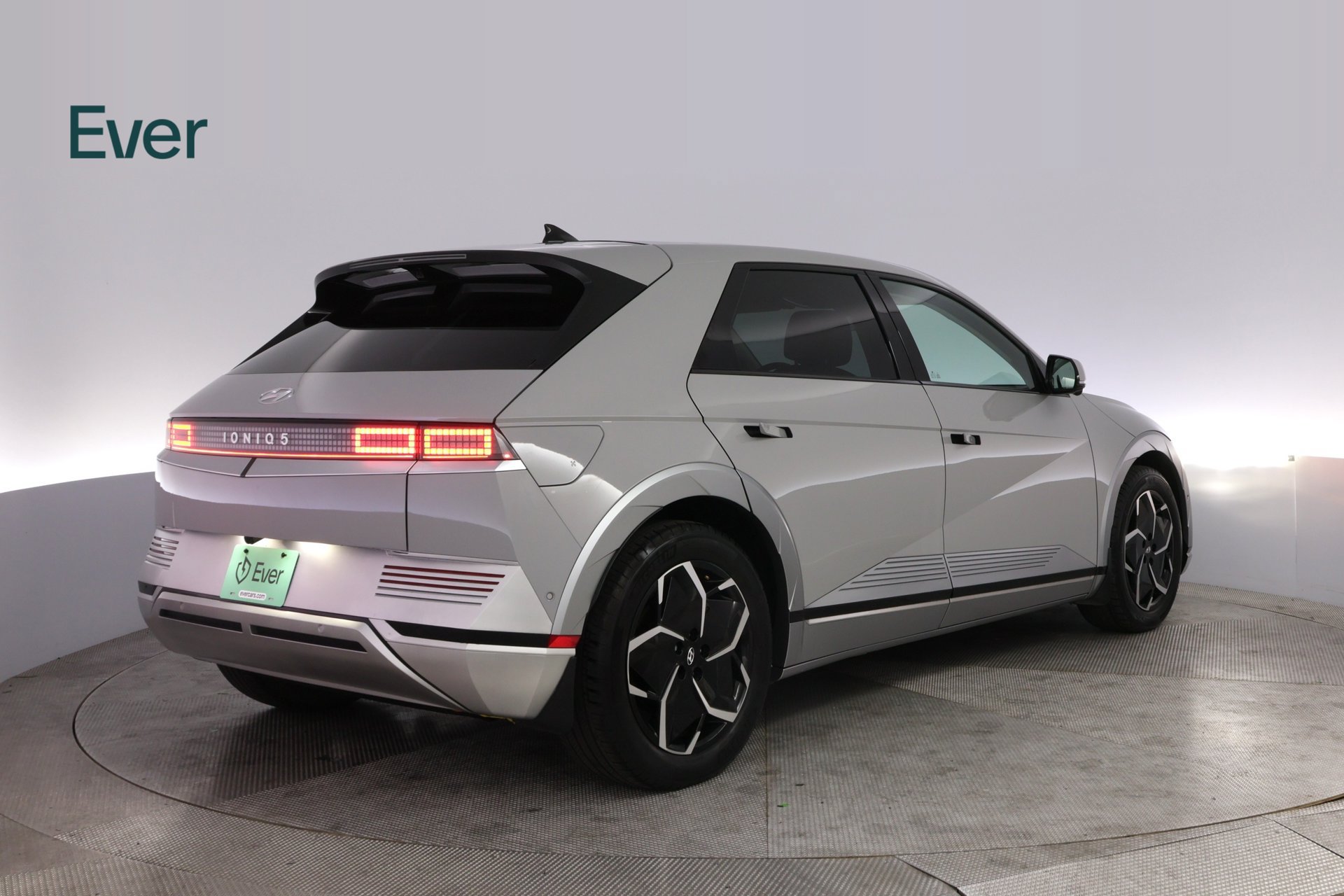 Used 2024 Hyundai Ioniq 5 Limited RWD image 3
