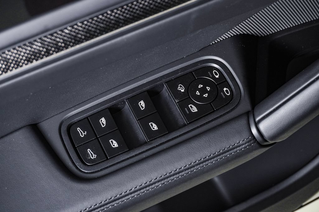 New 2026 Porsche Cayenne GTS AWD/4WD image 26