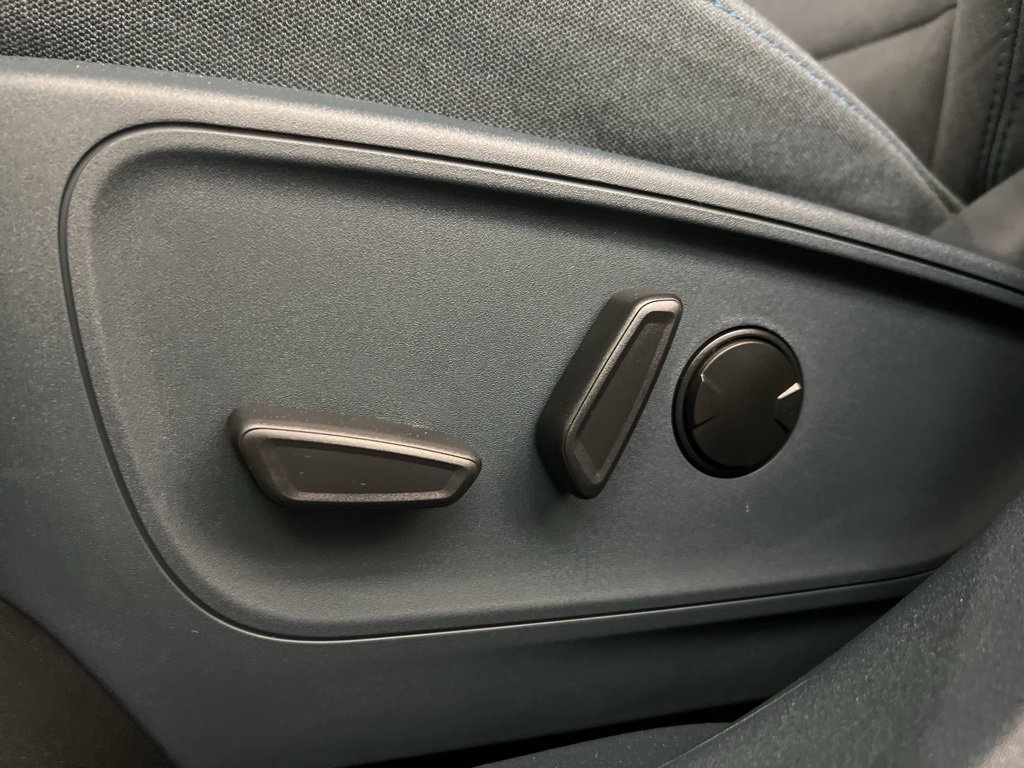 New 2025 Ford Maverick XLT w/ XLT Luxury Package image 27