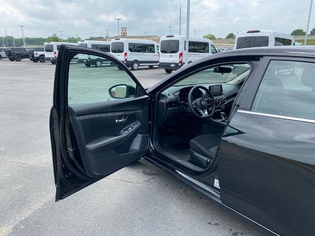 Used 2024 Nissan Altima 2.5 SR FWD image 10