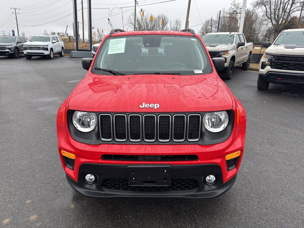 Used 2022 Jeep Renegade Latitude w/ Convenience Group image 8