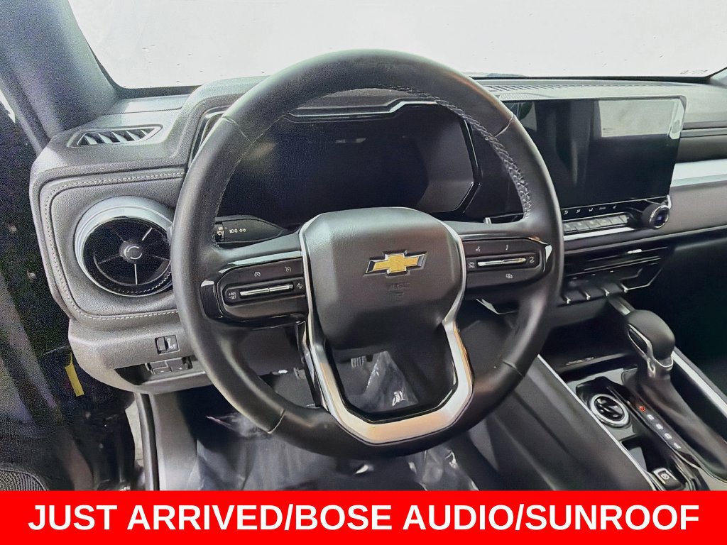 Used 2023 Chevrolet Colorado LT w/ LT Convenience Package II AWD/4WD image 11