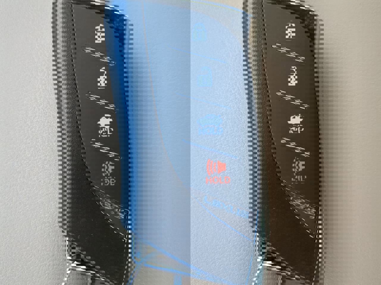 Used 2023 Lexus LS 500 w/ Accessory Package (Z2) image 32