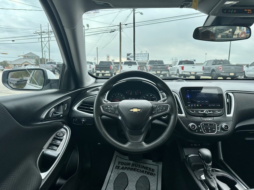 Used 2024 Chevrolet Malibu LT image 13