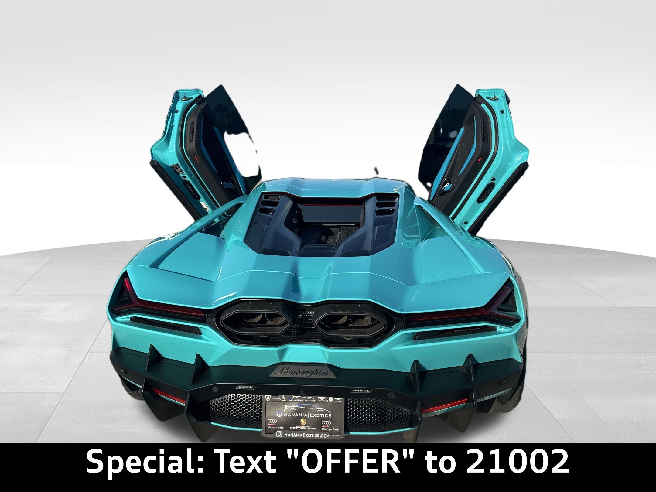 Used 2024 Lamborghini Revuelto image 19