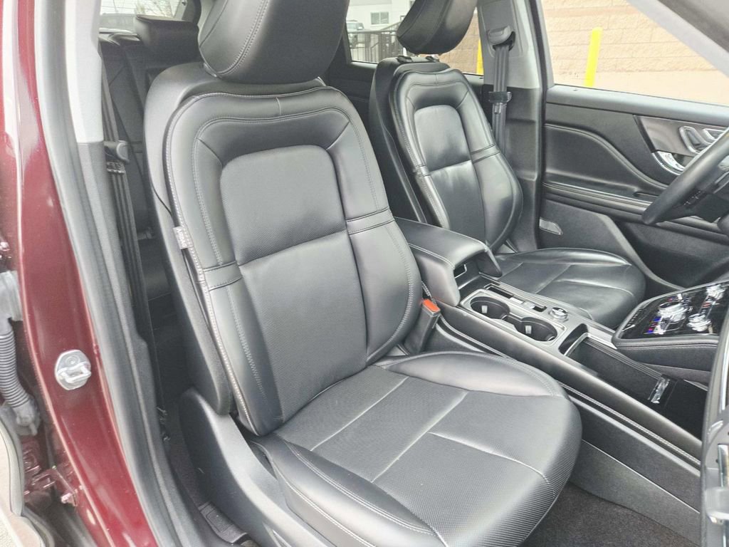 Used 2021 Lincoln Corsair AWD w/ Equipment Group 101A image 17