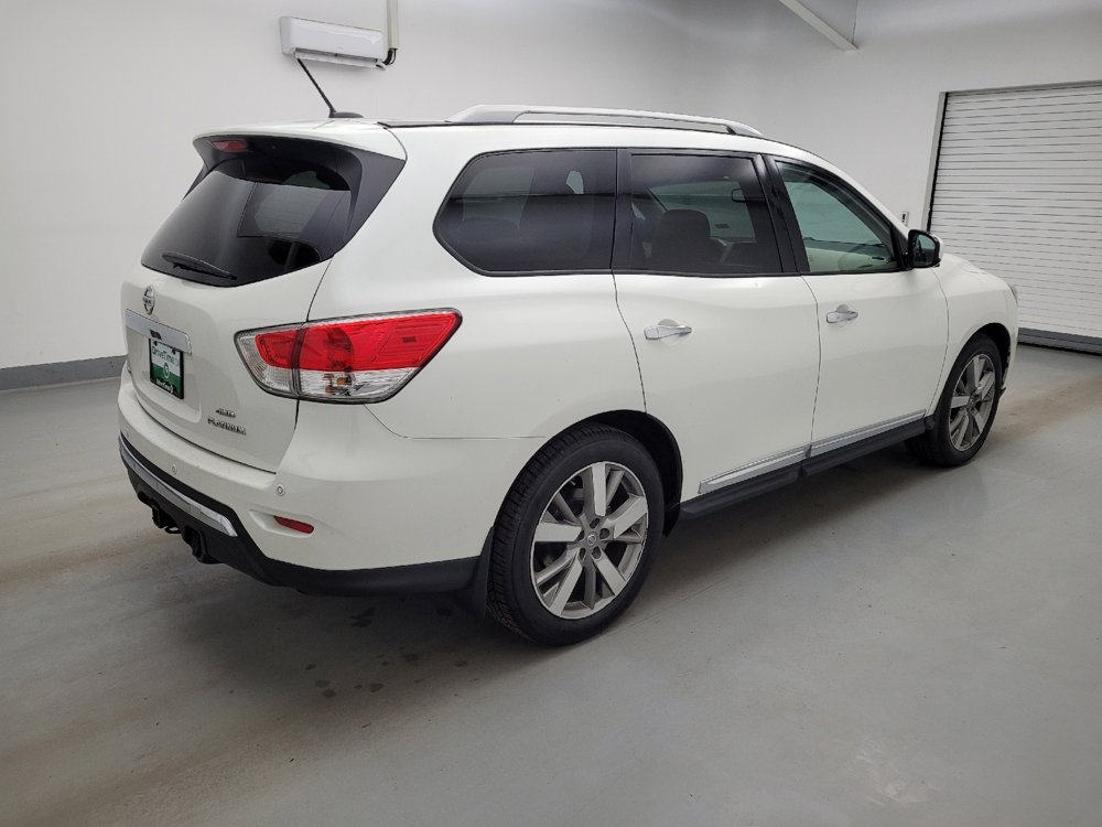 Used 2016 Nissan Pathfinder Platinum image 10