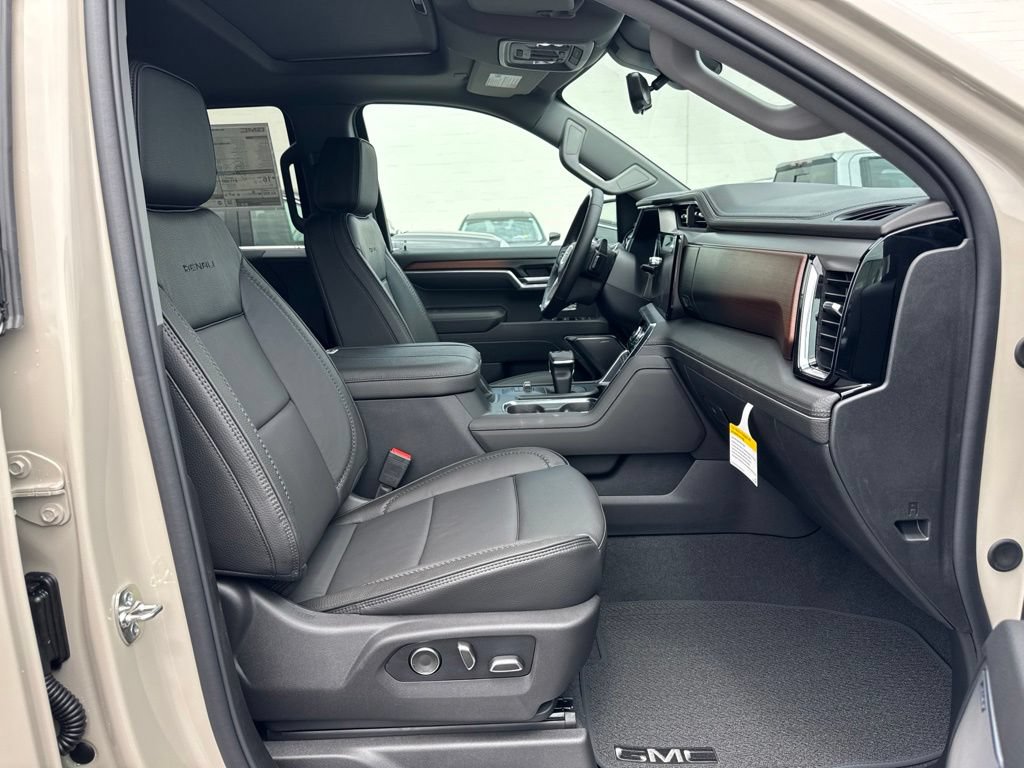 New 2026 GMC Sierra 1500 Denali AWD/4WD image 18