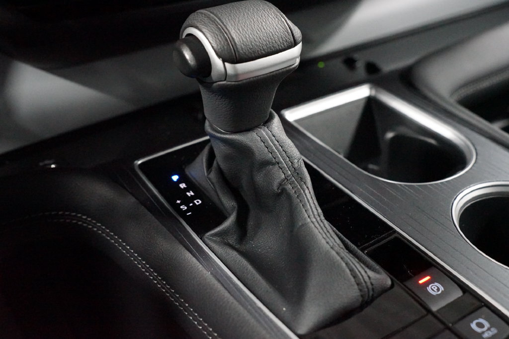Certified 2025 Toyota Sienna XLE FWD image 21