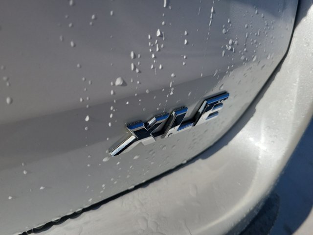 Used 2016 Toyota Highlander XLE FWD image 9