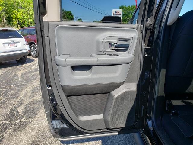 Used 2019 RAM 1500 Classic Warlock AWD/4WD image 15