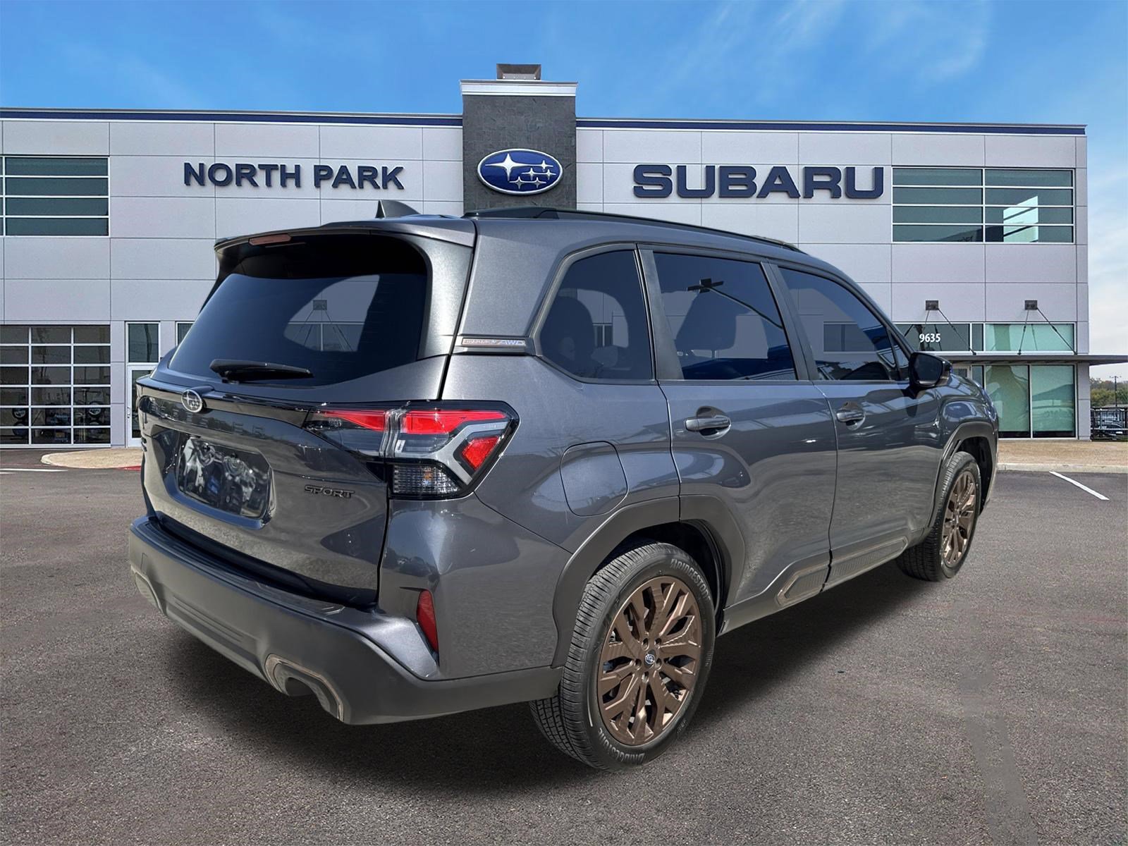 Used 2025 Subaru Forester Sport image 3