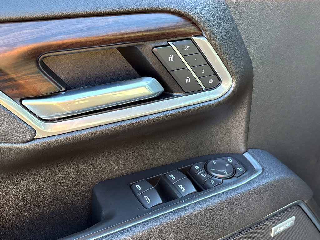 New 2025 GMC Sierra 2500 SLT w/ SLT Premium Package image 24