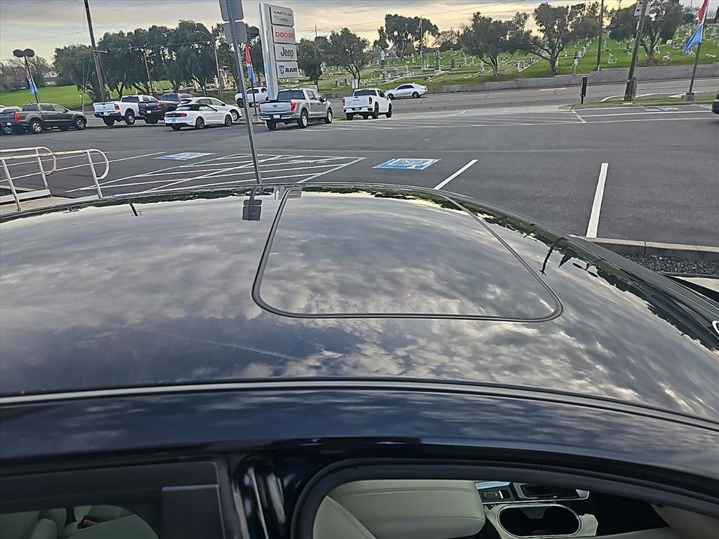 Used 2023 Nissan Altima 2.5 SV w/ SV Premium Package image 11