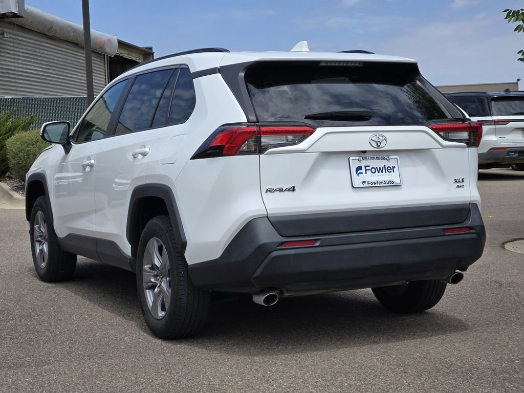 Used 2024 Toyota RAV4 XLE AWD/4WD image 4