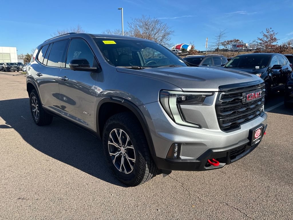 Used 2024 GMC Acadia AT4 w/ Luxury Package image 11