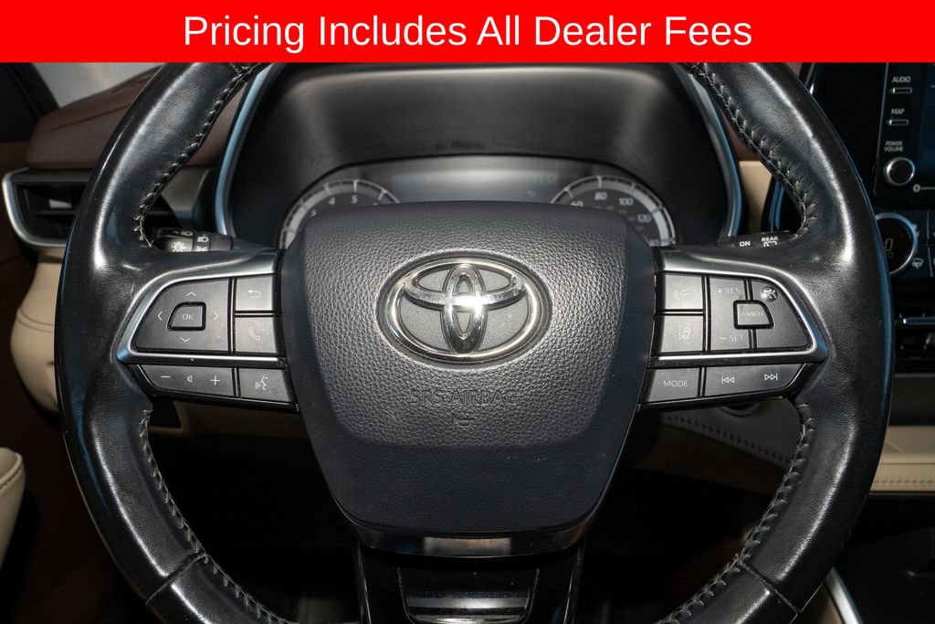 Used 2021 Toyota Highlander XLE FWD image 20