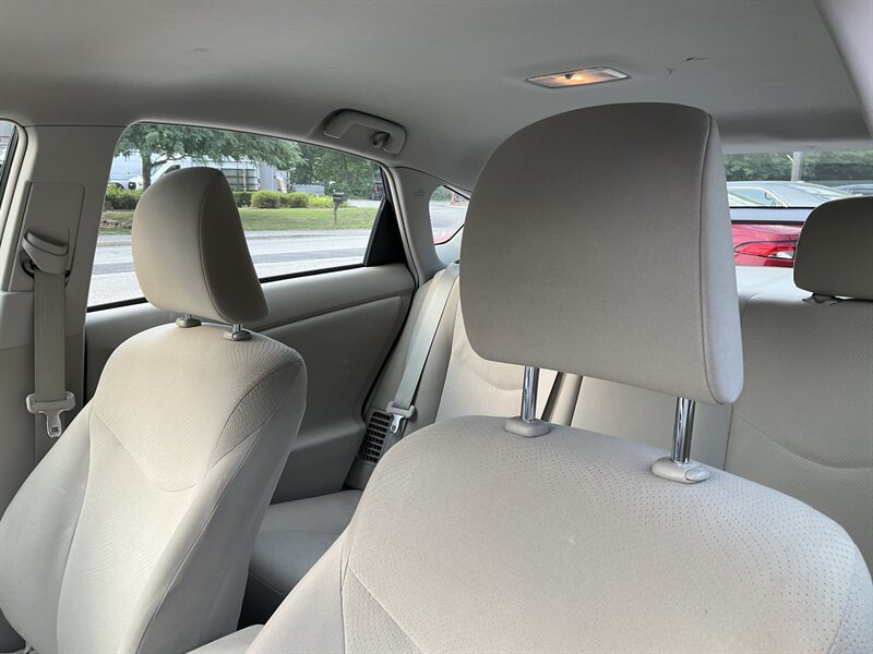 Used 2010 Toyota Prius Two FWD image 21