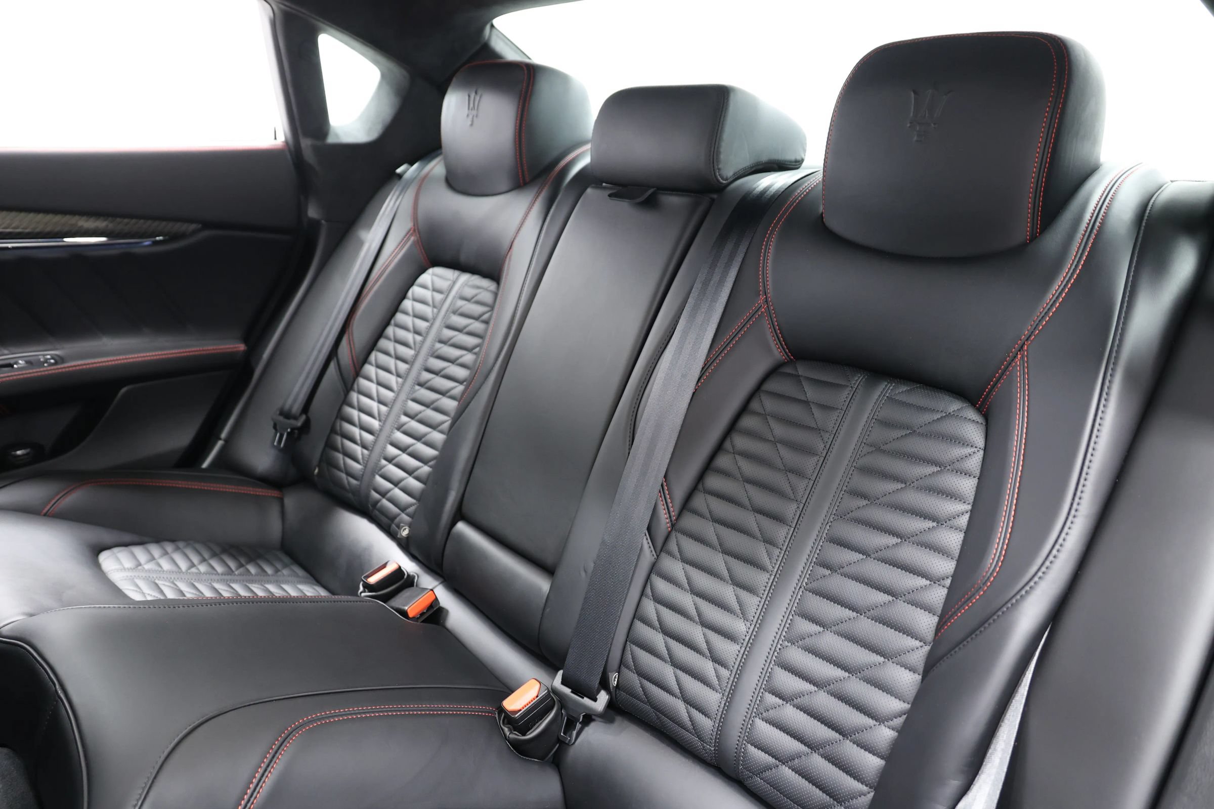 Used 2022 Maserati Quattroporte Trofeo RWD image 52