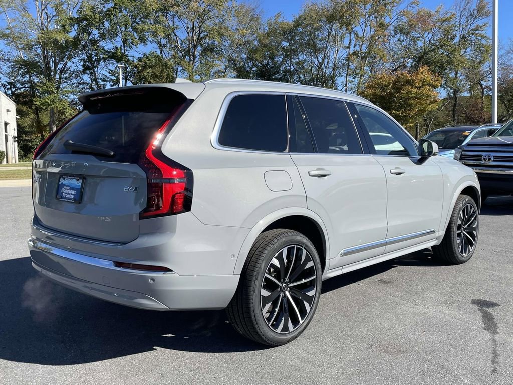 New 2026 Volvo XC90 B6 Plus w/ Protection Package Premier image 29