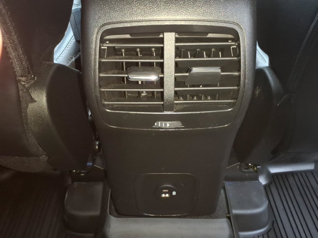Used 2022 Ford Escape Titanium AWD/4WD image 21
