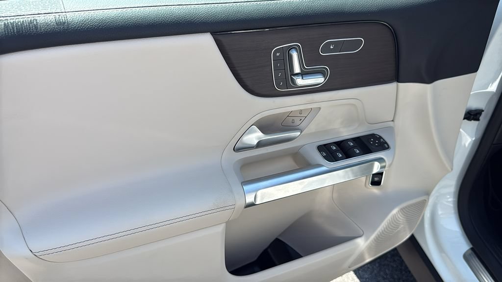 Certified 2026 Mercedes-Benz GLB 250 4MATIC image 23