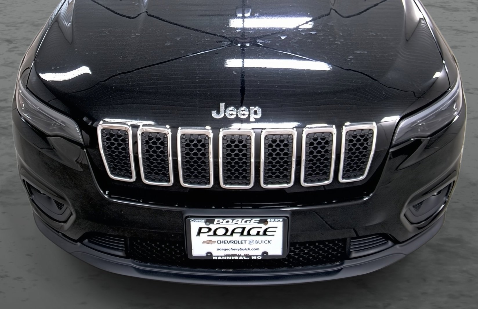 Used 2019 Jeep Cherokee Latitude w/ Cold Weather Group image 16
