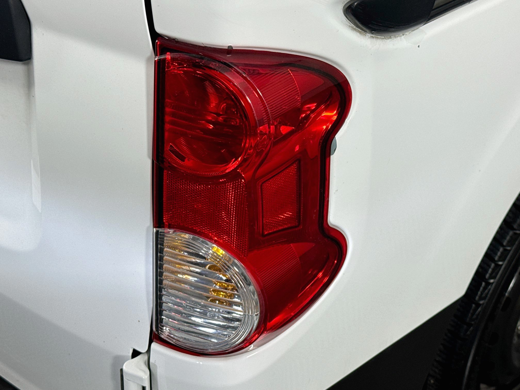 Used 2021 Nissan NV200 S FWD image 27