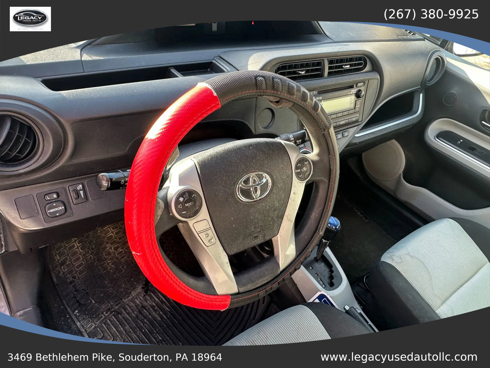 Used 2014 Toyota Prius C Two image 15