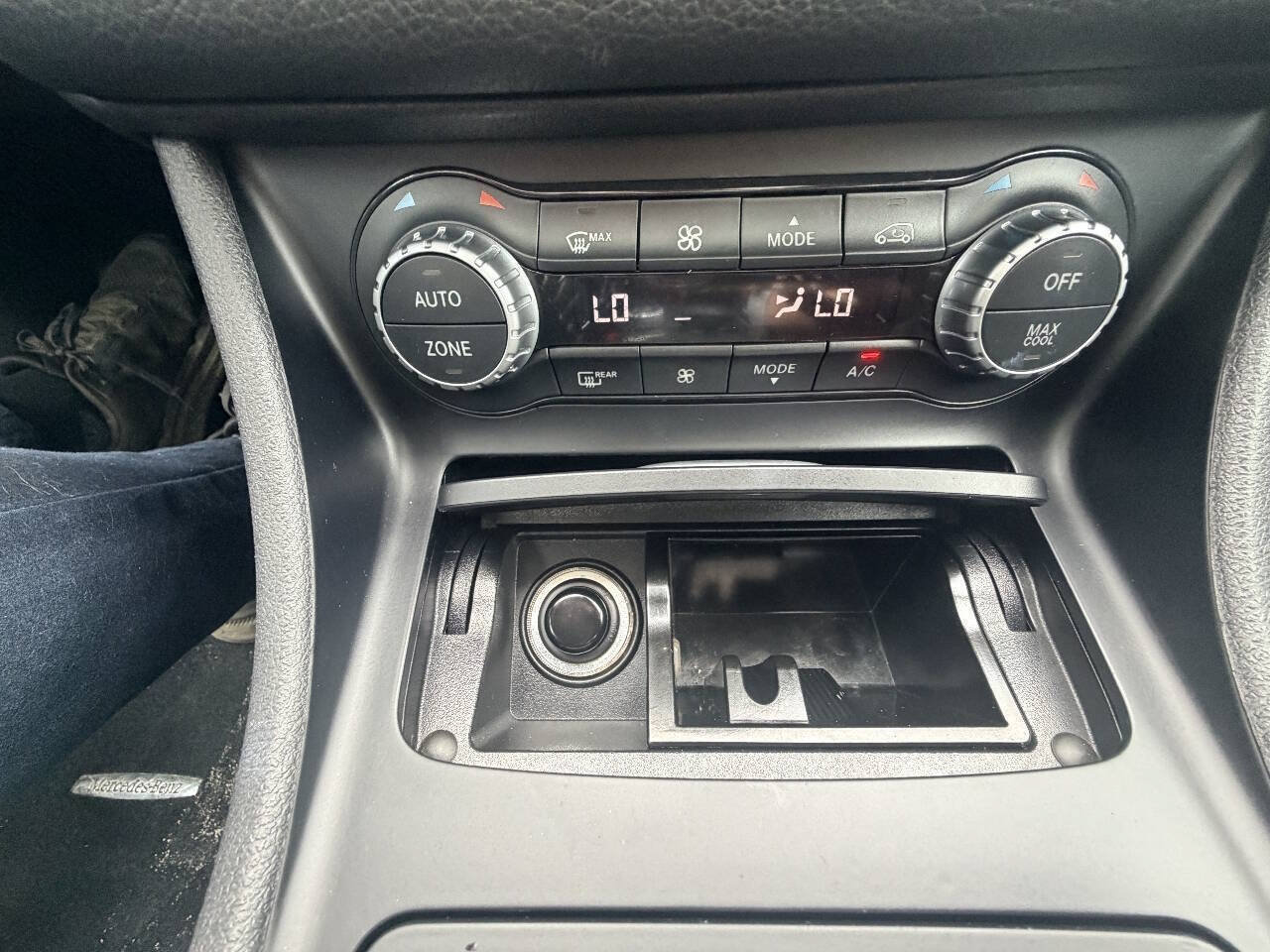 Used 2015 Mercedes-Benz GLA 250 4MATIC image 5