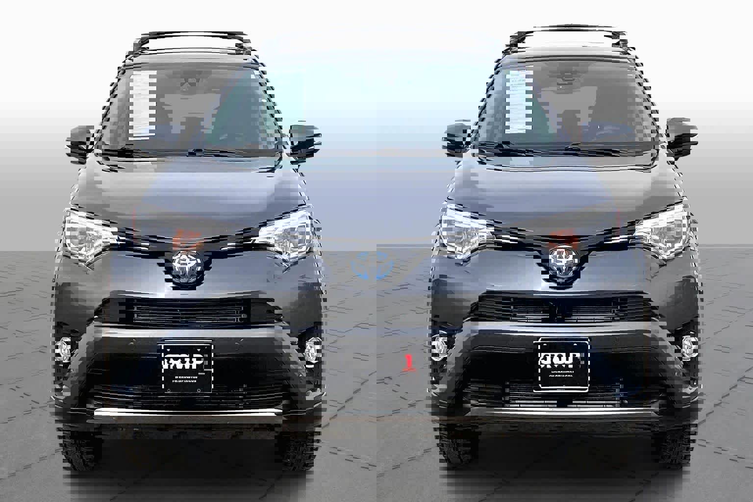 Used 2018 Toyota RAV4 Limited image 3