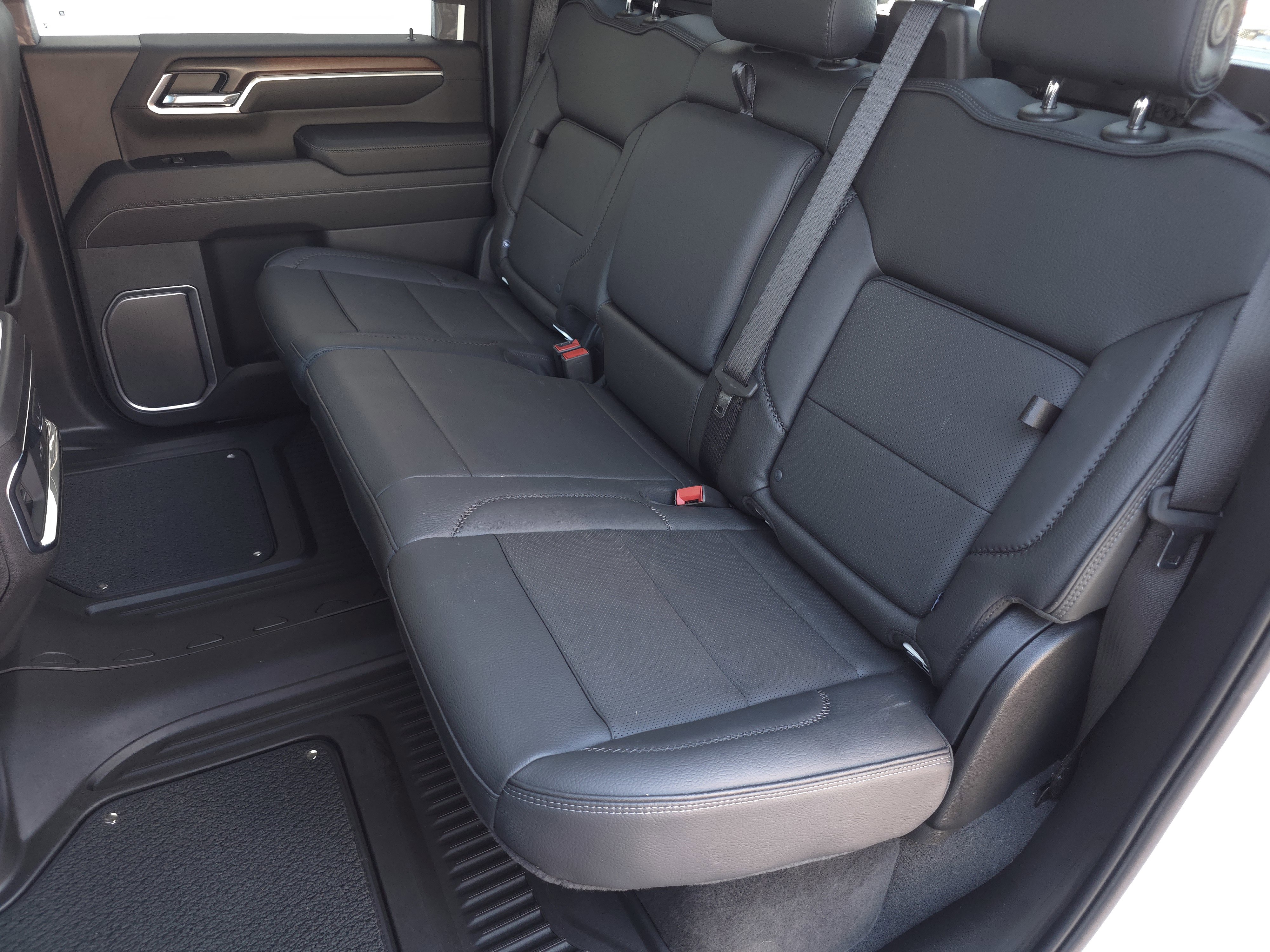 Used 2025 GMC Sierra 2500 Denali w/ Denali Reserve Package image 30