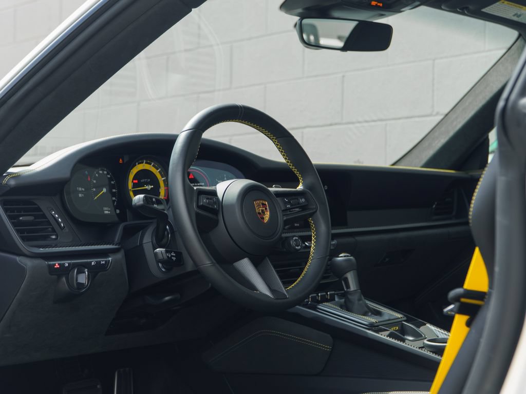 Used 2022 Porsche 911 GT3 RWD image 4