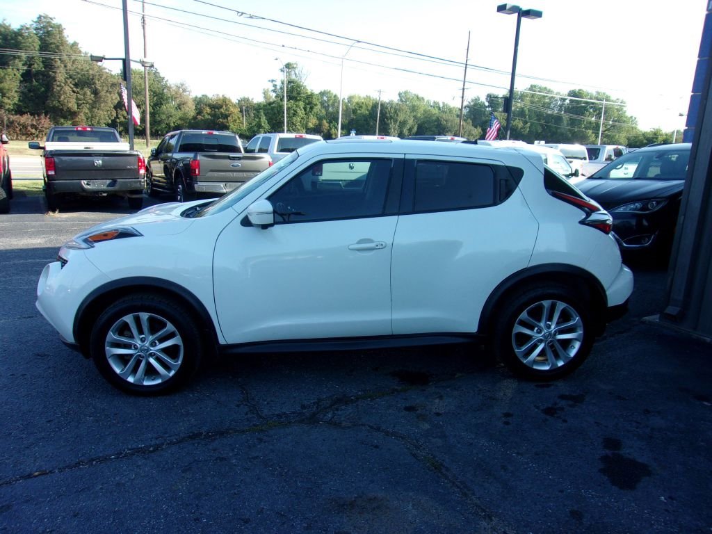 Used 2015 Nissan Juke SV w/ Technology Package image 2