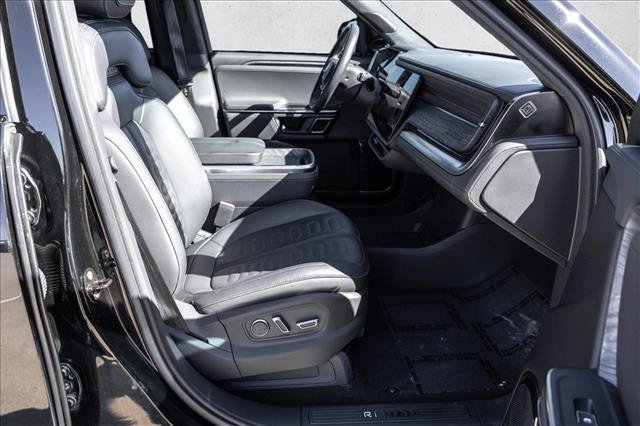 Used 2022 Rivian R1T Adventure AWD/4WD image 25