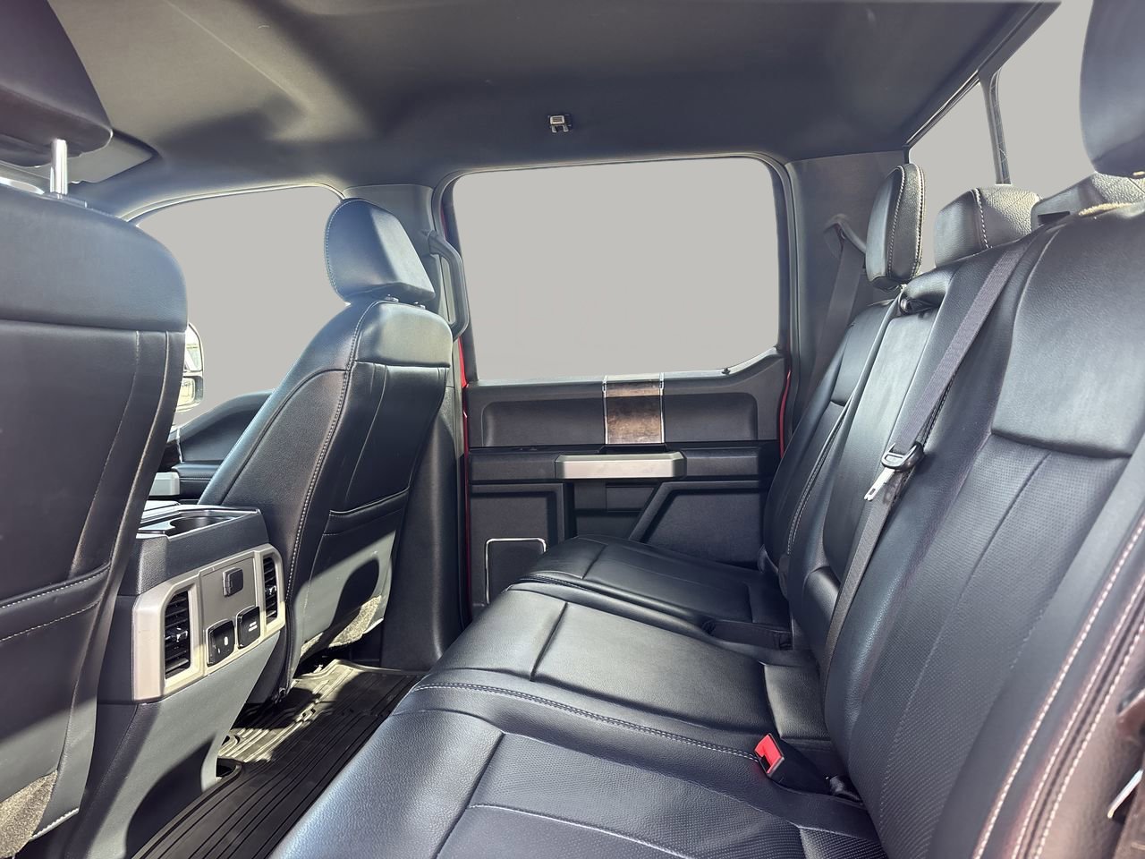 Used 2022 Ford F250 Lariat w/ Lariat Ultimate Package image 17