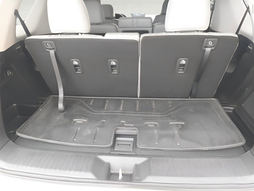 Used 2025 Honda Pilot EX-L image 9