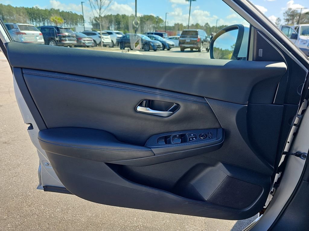 Used 2021 Nissan Sentra SV w/ Electronics Package image 29